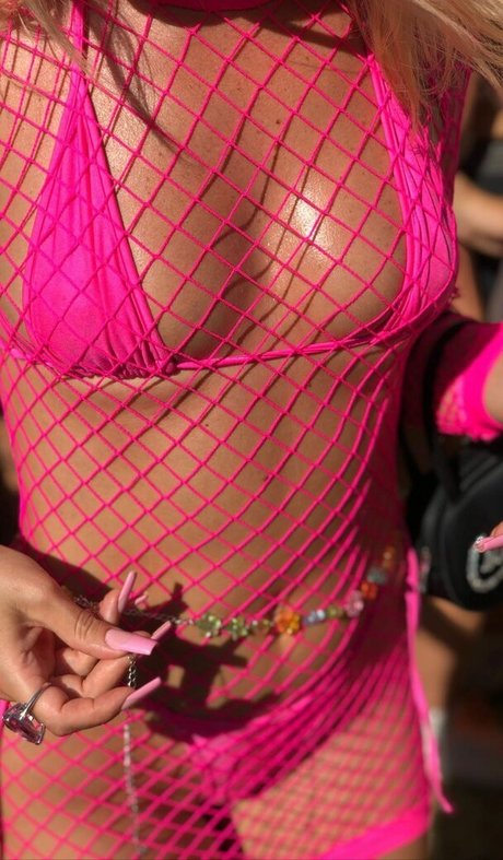 perfect tits onlyfans sexy photos
