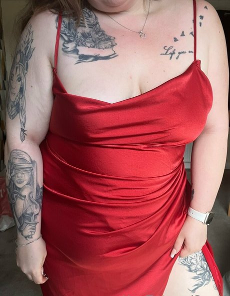 yourtattooedsecret model sexy pics