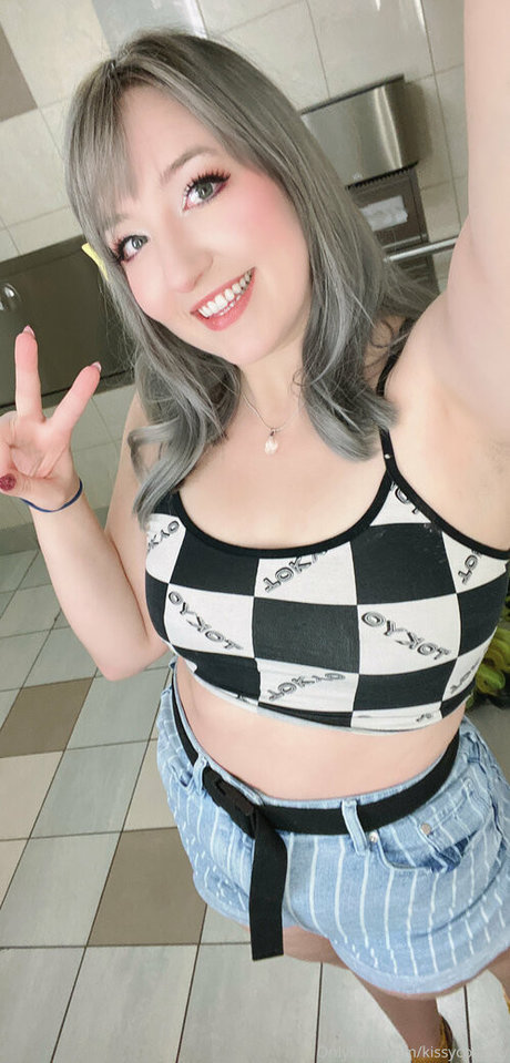 kissycosplay pretty actress photo