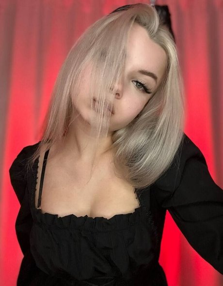 okidooky sexy actress img