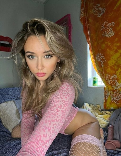 khloxo sexy pornstar picture