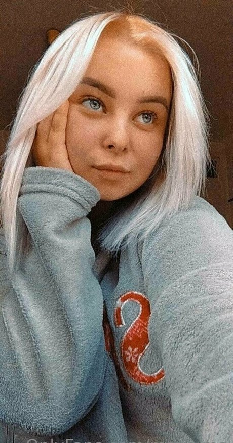 mary ma naked model photos