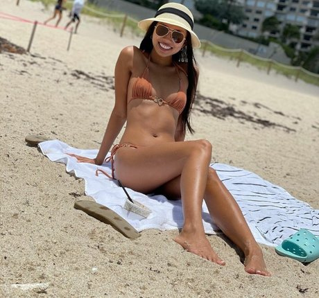 thevarietygurl erotic model pics