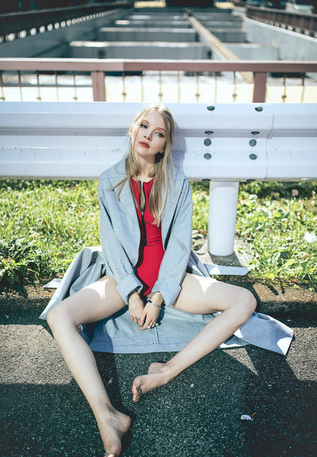 Lili Johansson nice model pic