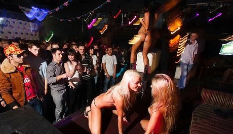 Gogo Stripper erotic model photo