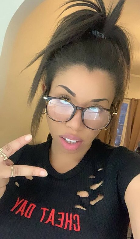 Ericka Bozeman beautiful star photos
