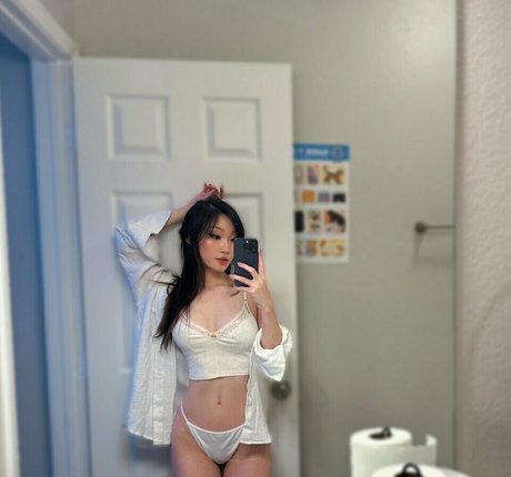 Smexyrosies pornstar nudes archive