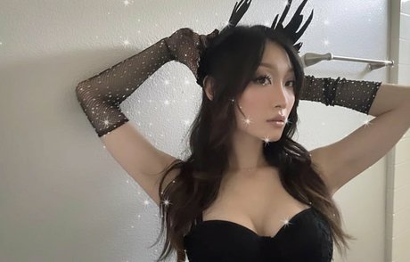 Smexyrosies model nudes gallery