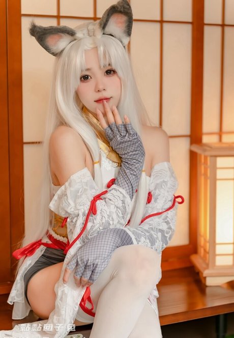 Niantutu model nude image