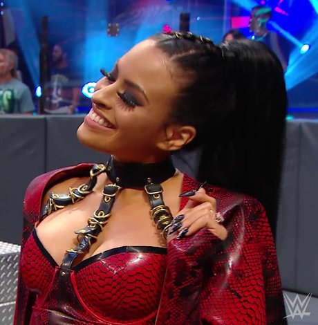 Zelina Vega art star archive