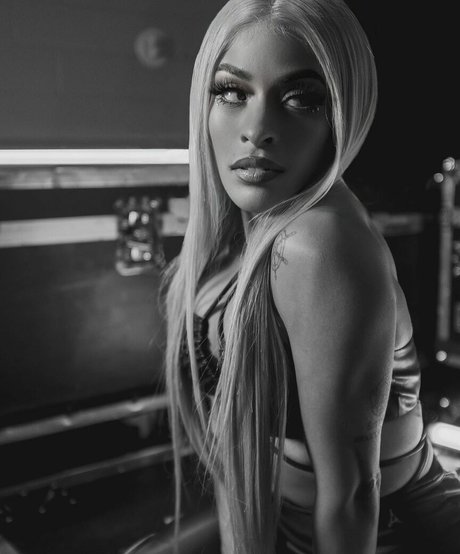 Zelina Vega model porn img