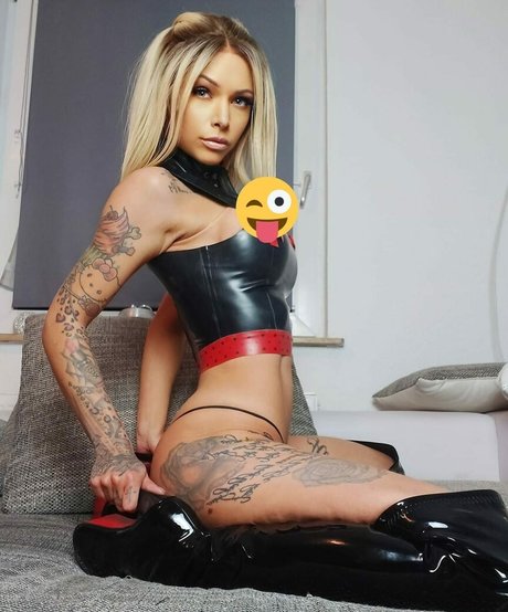 Tyra Kadney exclusive pornstar images