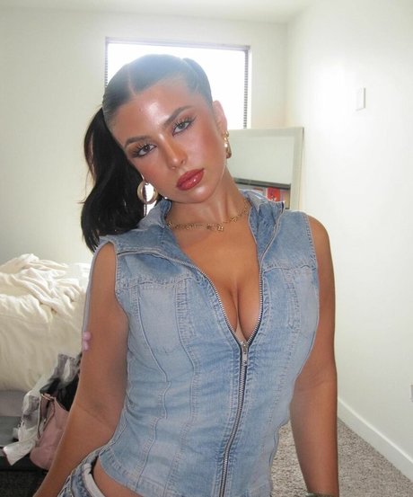 McKenna Doak erotic model galleries