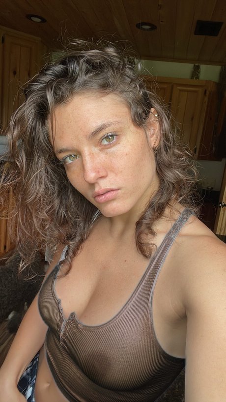 Jade Chynoweth model erotic photos