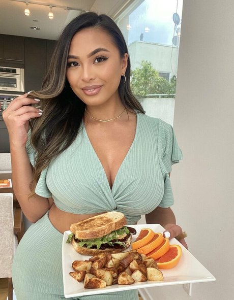 thigh onlyfans beautiful galleries