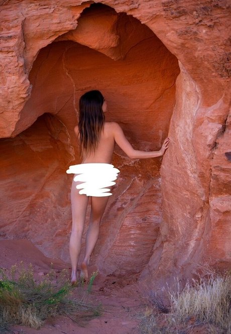 Alexchov naked actress pic