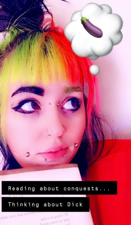 monsterbun42 model art pics