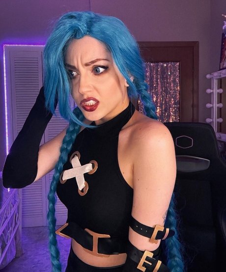 Mona Schon pornstar hd pic