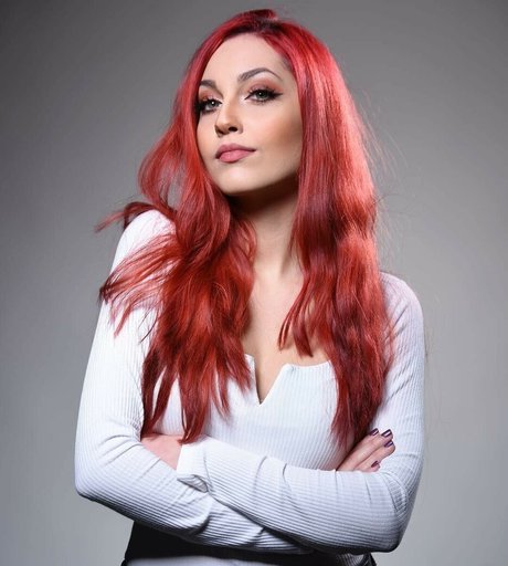 Mona Schon exclusive pornstar picture