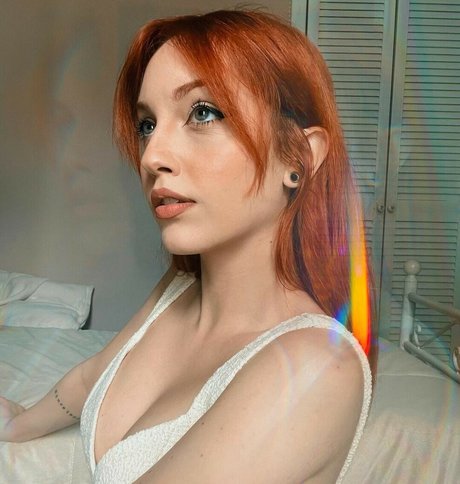 Mona Schon nude star photos