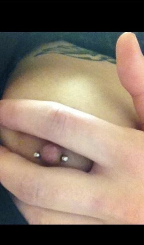 Valerie C star erotic image