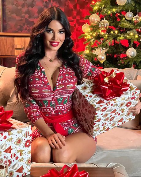 Ivana Knoll pornographic star gallery