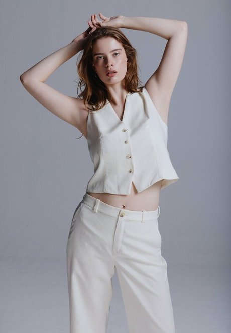 Benthe Ten Broek model img