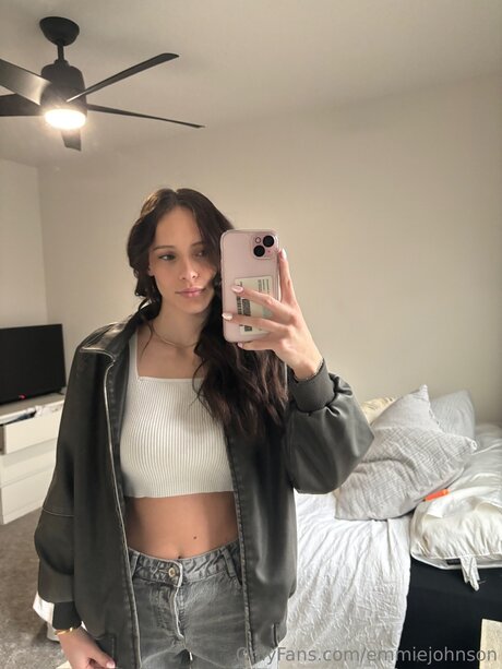 Emmiejohnson sex pornstar img