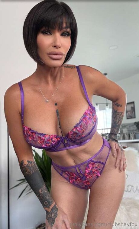 Clubshayfox erotic model archive