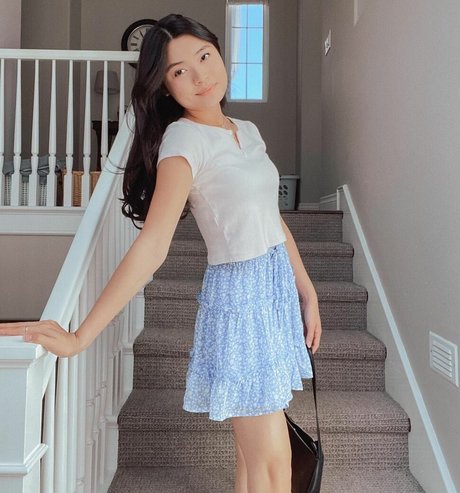 Ashley Liao hot model pictures