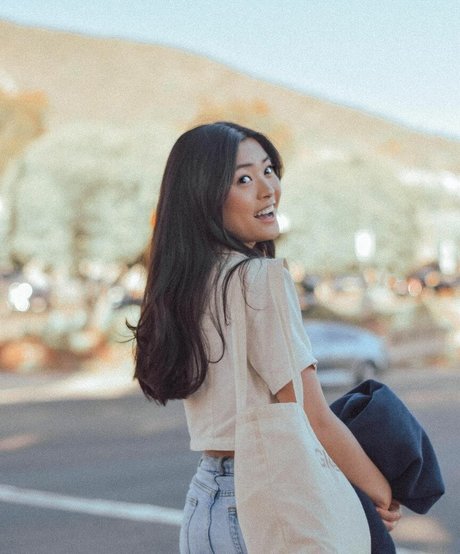 Ashley Liao star beautiful pics
