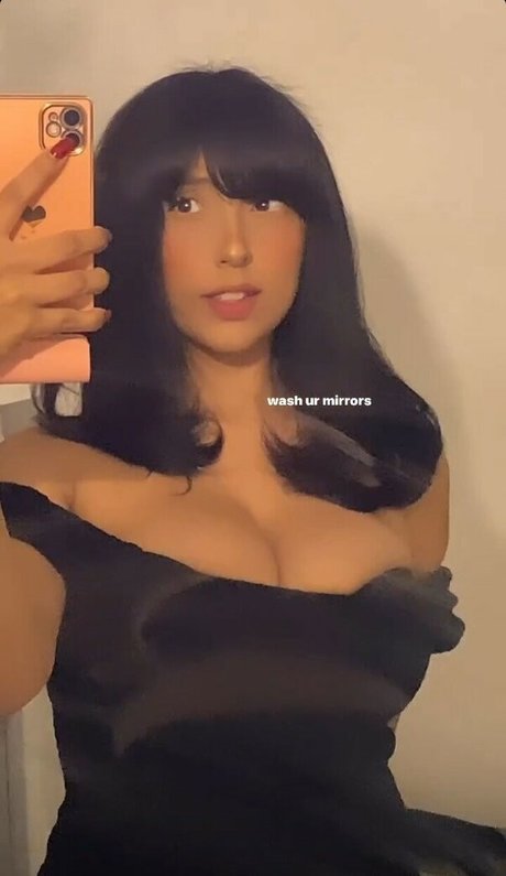 Mari Nyaaa nude star pic