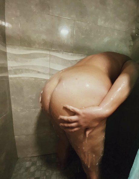 queen rita erotic star pics