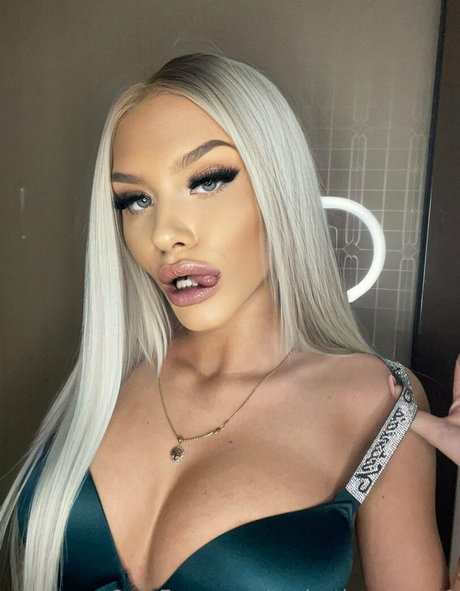 big labia onlyfans hot pictures