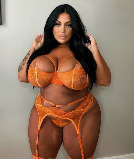 curvygirlteam high quality star image