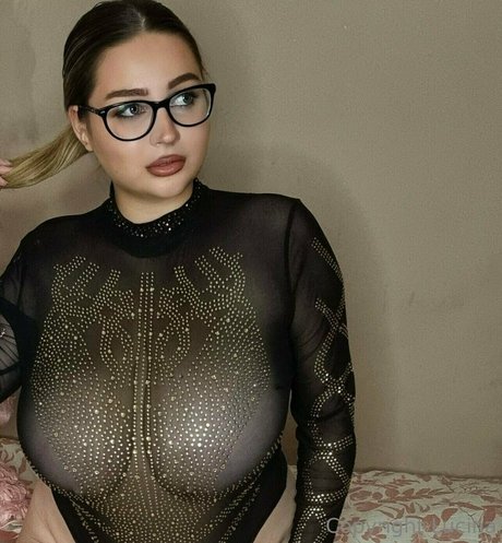uktittygoddess erotic star pic