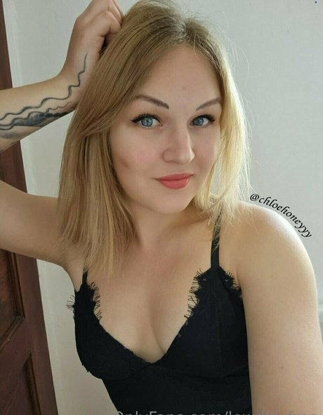 off grid onlyfans pornographic gallery