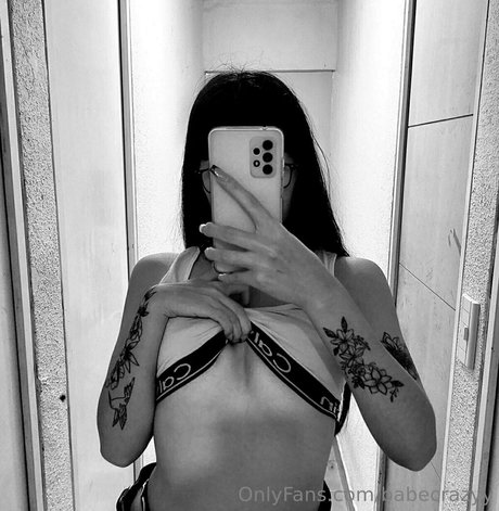 babecrazyy star naked picture