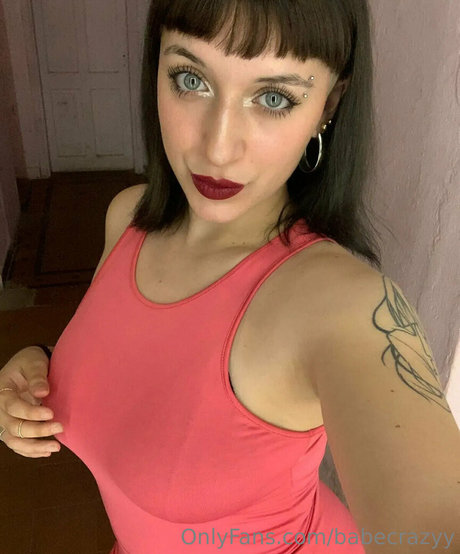 babecrazyy art model pic