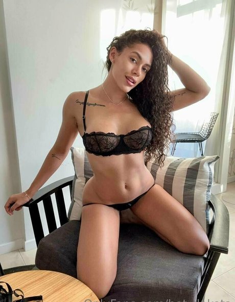 black fitness onlyfans exclusive image