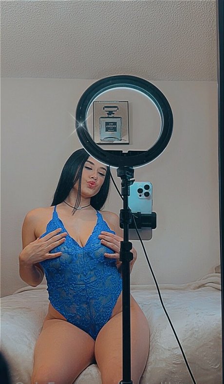 bustylilmegan hd actress galleries