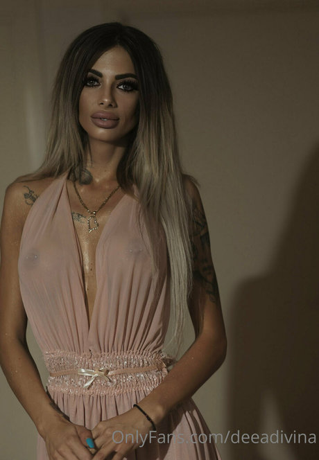 deeadivina erotic model galleries