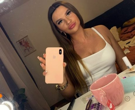 Sarah Slavo top actress photo