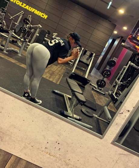 Sarah Slavo pornstar perfect pic