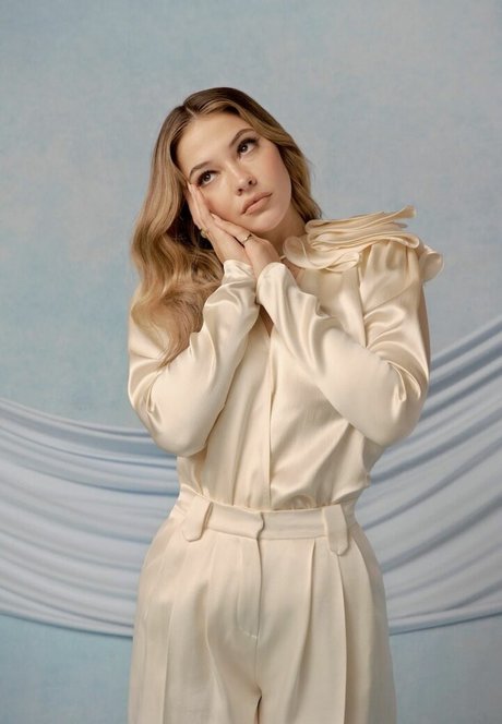 Madelyn Cline star pretty image