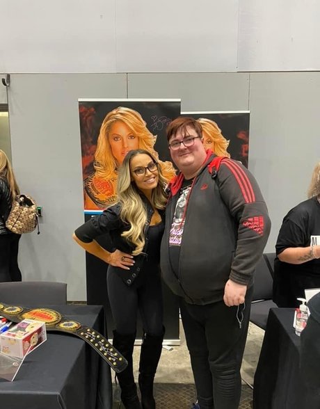 Trish Stratus pornstar free pictures