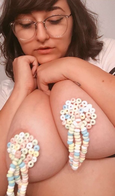 Juujimarr art model photo