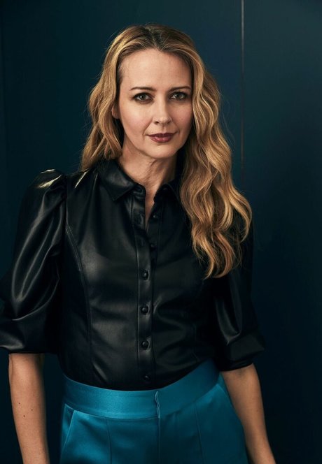 Amy Acker beautiful pornstar photos