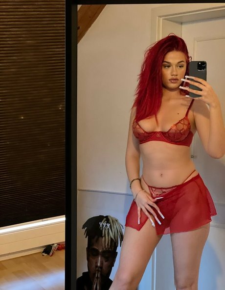 badmomzjay star porn pic