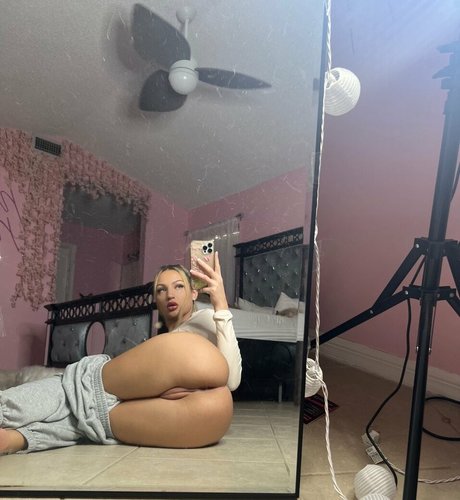 Xmilamonetx star nice pics